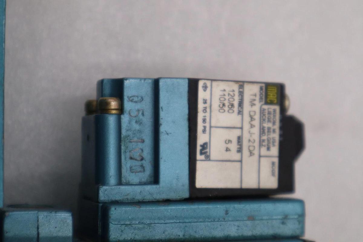 Used MAC VALVES 82A-AA-BAA-TM-DAAP-4DA SOLENOID VALVE STOCK H1460