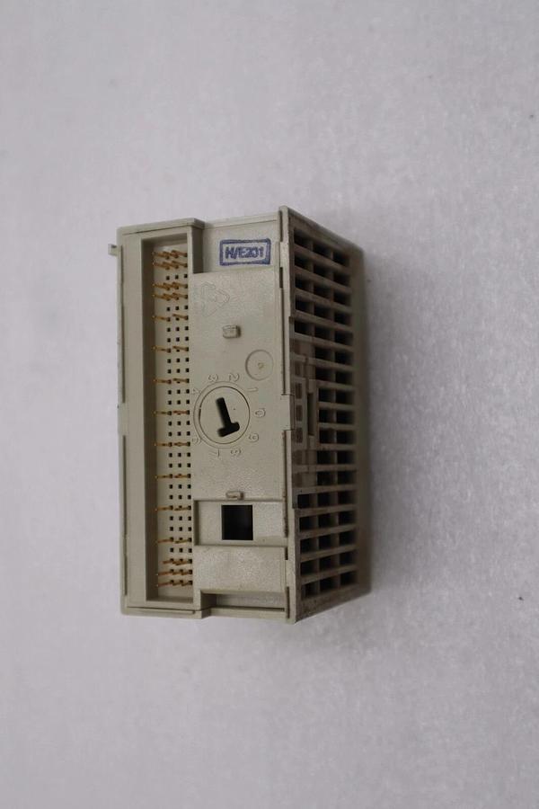 Used Allen Bradley 1794-IE8 /B Flex I/O 8-Point Analog Input STOCK H131A