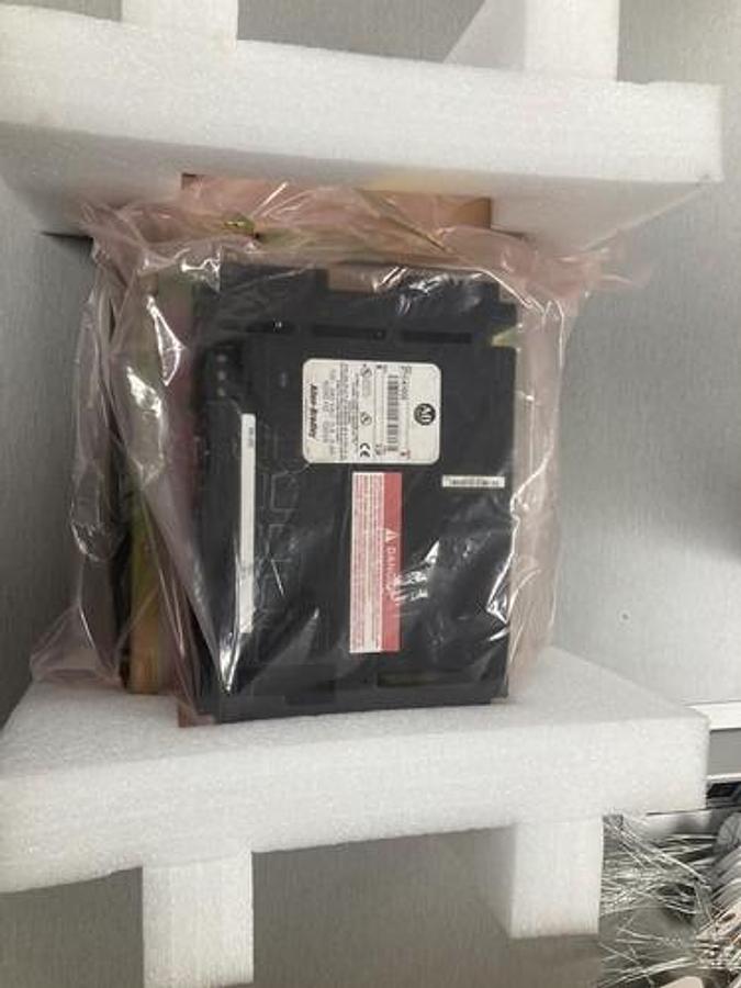 Used NEW Allen Bradley 2711-K10C8/B OPERATOR INTERFACE PANELVIEW 1000 10.4 INCH #5136