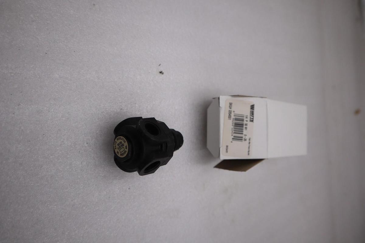 Used NEW OPEN BOX Watts 1/4 P 50 M1 0-125 Water Pressure Regulator 0-125psi 1/4” H799