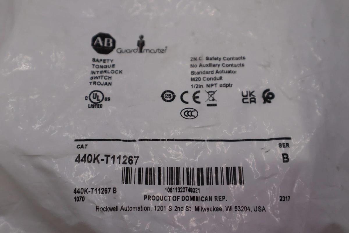 Used NEW AB  ALLEN BRADLEY 440K-T11267 /B Guardmaster STOCK H1129A