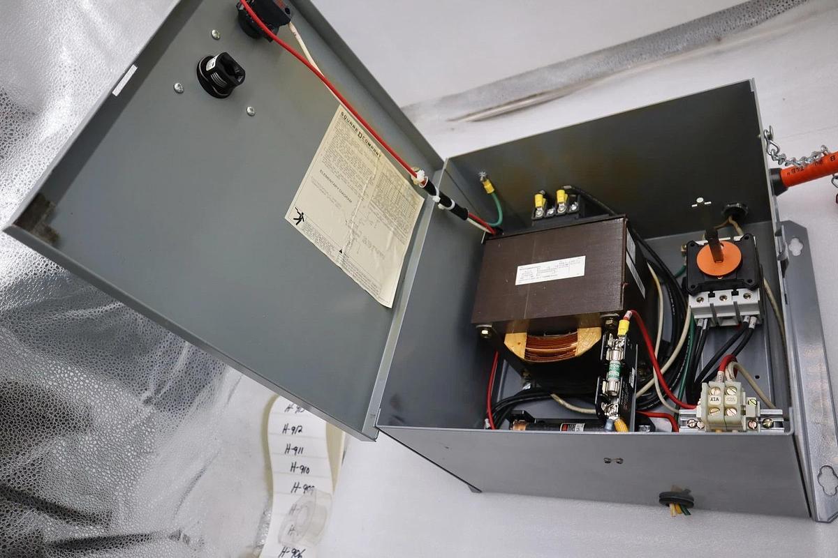 Used SQUARE D SK3000G3 SERIES A CLASS 9070 TRANSFORMER DISCONNECT STOCK H900
