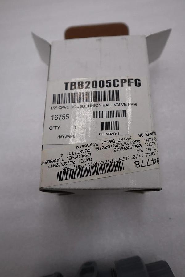 Used HAYWARD TBB2005CPFG 1/2" CPVC True Union Ball Valve Socket/Threaded STK H876A