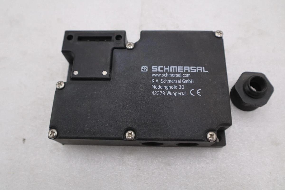 Used AZM 161SK-12/12RK-024 Schmersal Interlock Switch 24V - STOCK GF175A