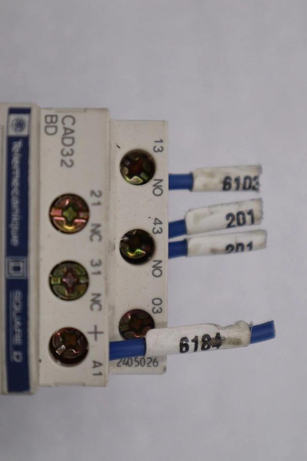 Used Schneider Electric JIS C8201-5-1 Contactor STOCK H1544A