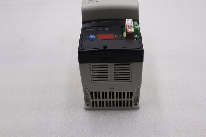 Used Allen Bradley 22D-D2P3N104 POWERFLEX-40 AC DRIVE 1.0HP SER A L-497