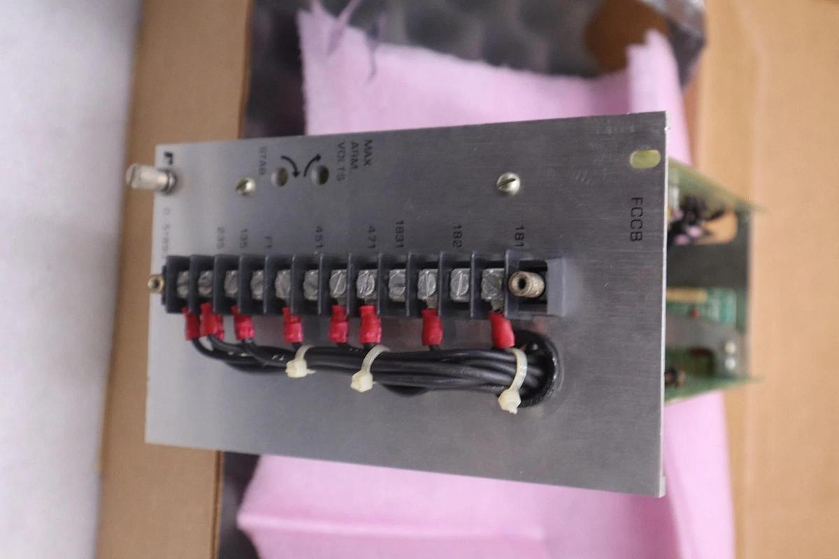 New in Box Reliance Electric 0-51893-1 Field Controller STOCK GF-1393