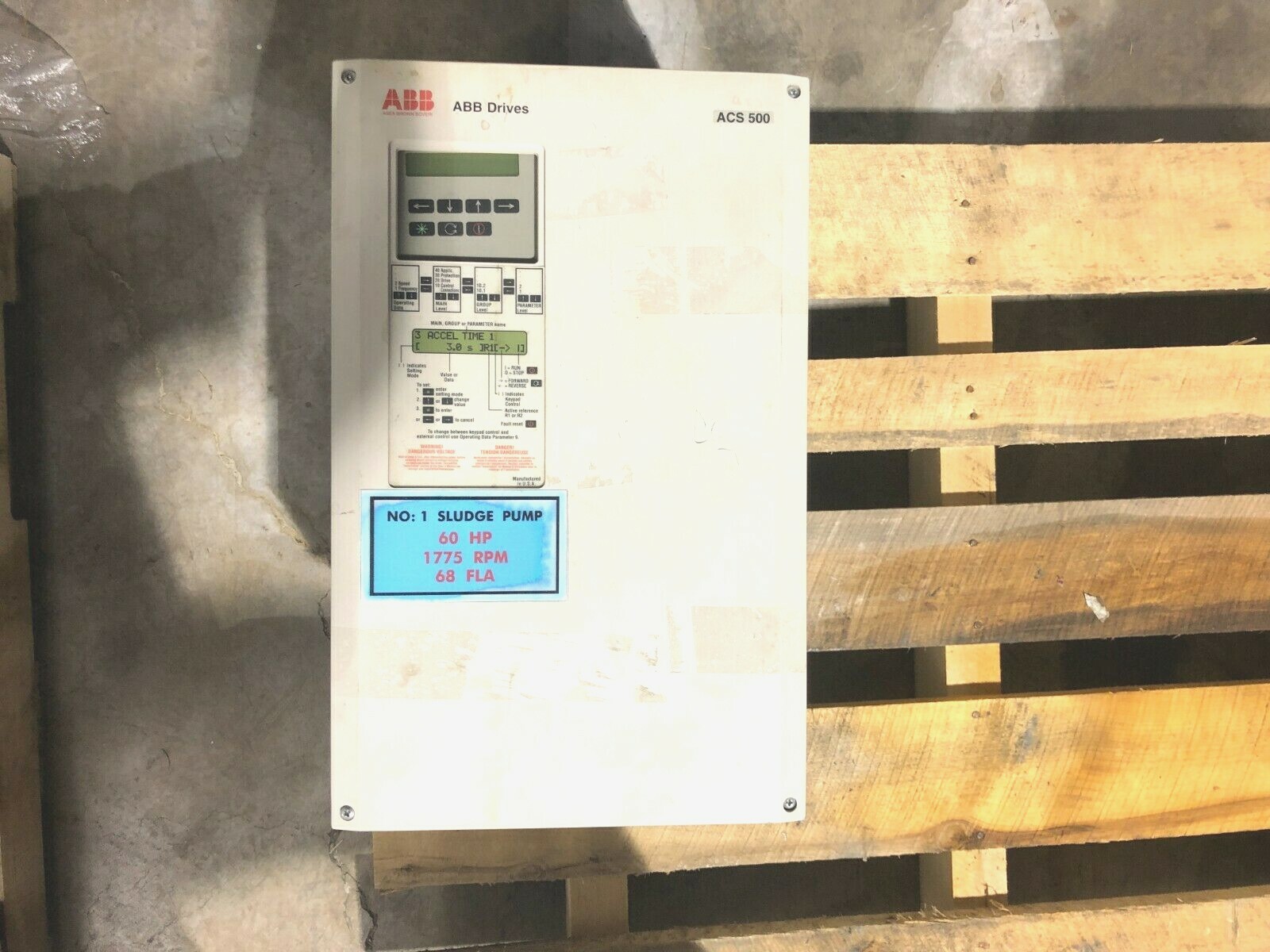 Used ABB ACS 500 ADJUSTABLE FREQUENCY DRIVE 60 HP ACS-501-060-4-00P2 STOCK SK-01