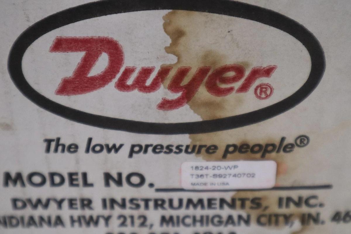 Used DWYER 1824-20-WP PRESSURE SWITCH IN WEATHERPROOF HOUSING - STOCK GF344