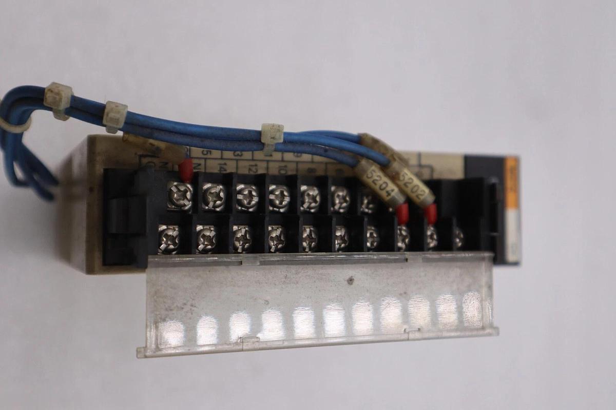 Used Omron C200H-IM212/ C200HIM212 Input Unit 24 V DC/AC 16 Point STOCK K-452-A