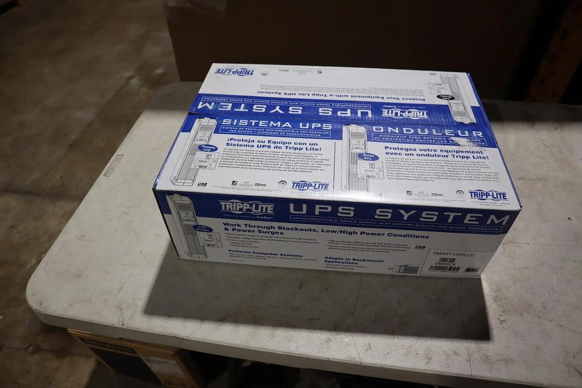 Used Tripp-Lite SMART1500LCD Rack Mount UPS Battery Backup SM89C4 NEW STOCK GF-181
