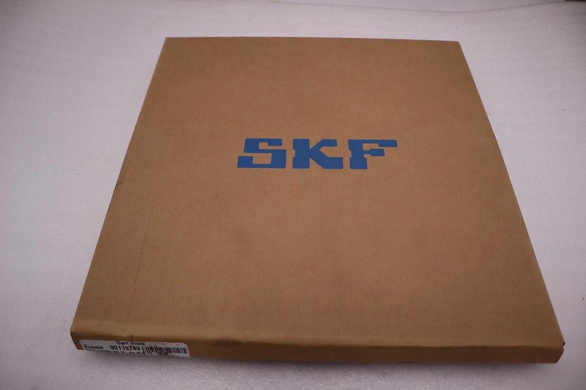 SKF CR 1150127 Radial Shaft Seal NEW IN BOX (18 AVAILABLE) STOCK 1460B