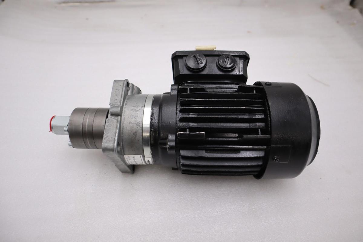 Used LINCOLN INDUSTRIAL (SKF) MF10-V10+562A / ST56S2 GEAR PUMP NEW UNIT #H1116