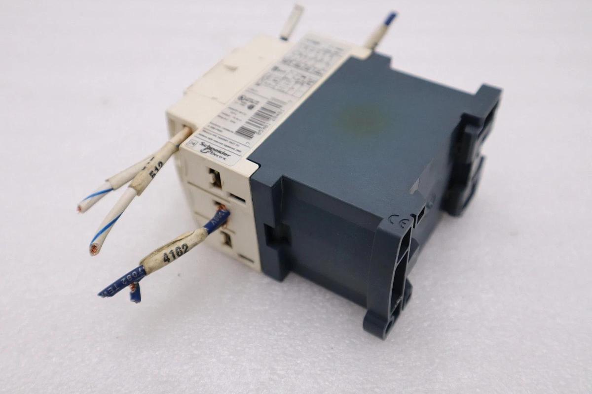 Used SCHNEIDER ELECTRIC CONTACT BLOCK JIS C4531 CONTACTOR STK H1512A