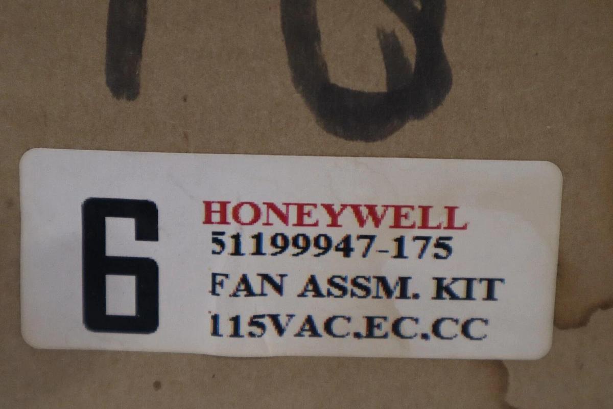 NEW Rittal 9967295 Honeywell 51303940-150 Fan Assembly 85-132VAC STOCK G82