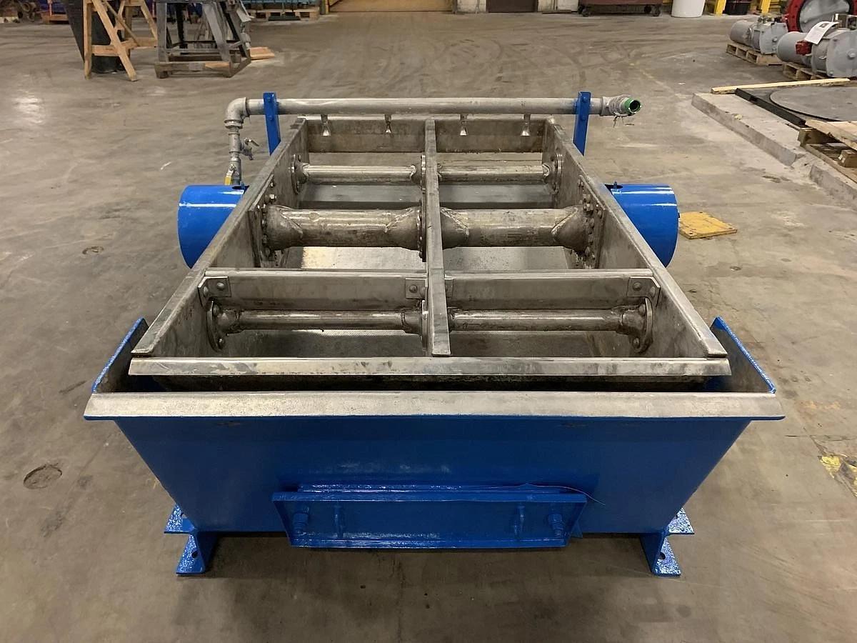 Used BIRD JONSSON 24 VIBRATING SCREEN S/S