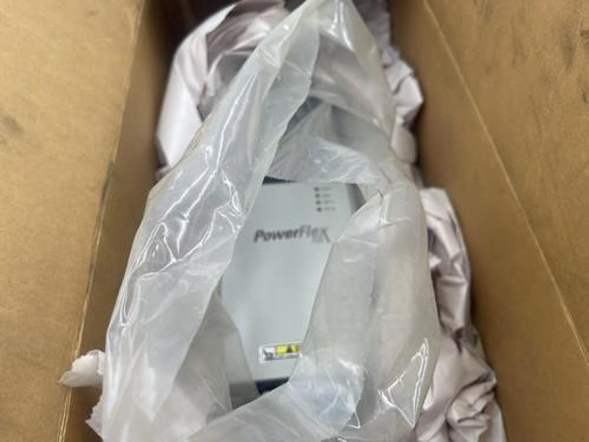 Used NEW Allen Bradley PowerFlex 700 AC Drive 20BD1P1A3AYNAED1 0.5 HP 480V STOCK 3698