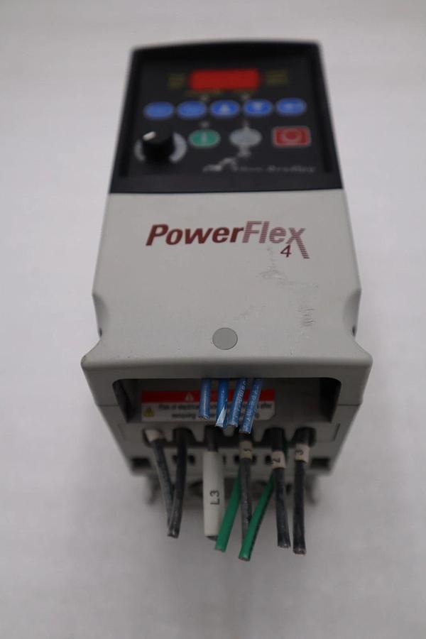 Used Allen Bradley AB 22A-D2P3N104 /A PowerFlex 4 AC Drive 1HP 3Ph 480V STOCK H1406