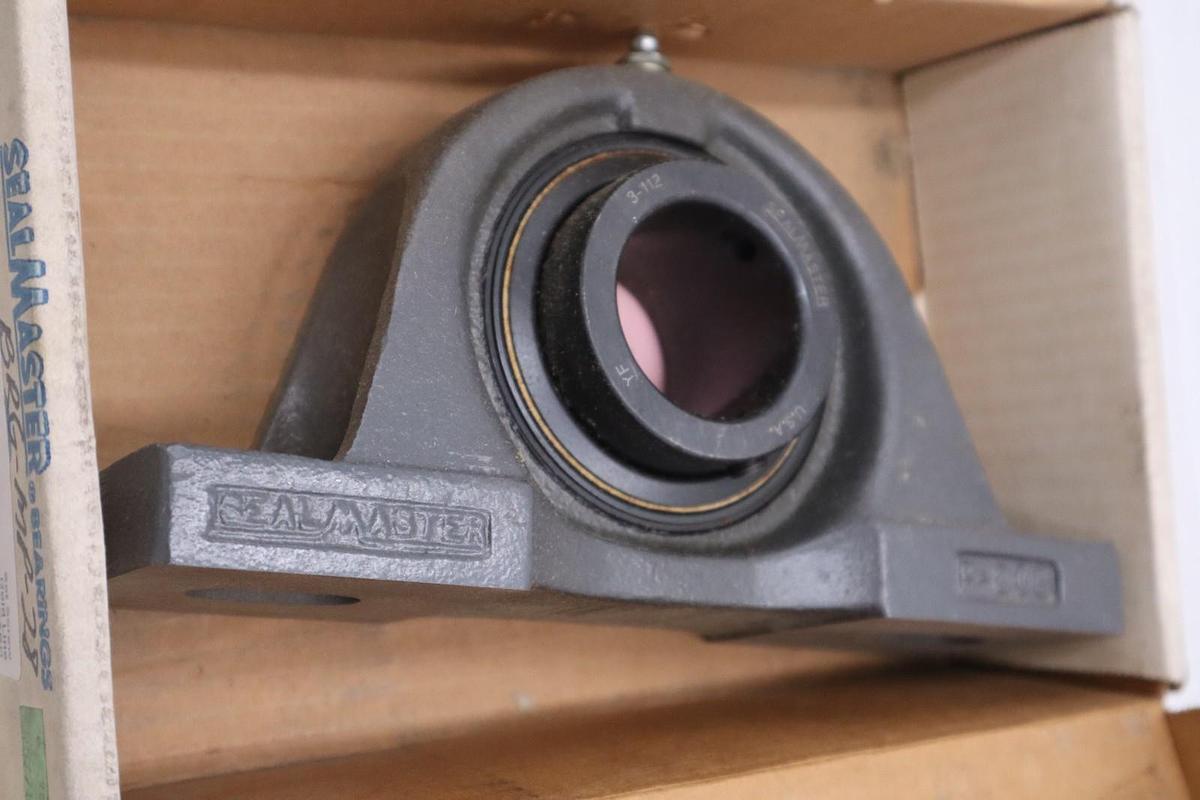 Used NEW OPEN BOX Sealmaster MP-28,Pillow Block Bearing 1 3/4" Bore STK GF399