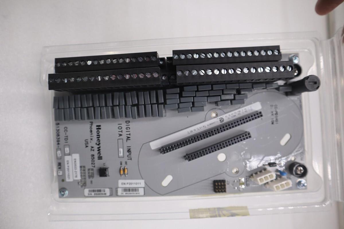 HONEYWELL 51308386-175 CC-TDIL01 DIGITAL INPUT IOTA BOARD 24V DI IOM NEW #G188A