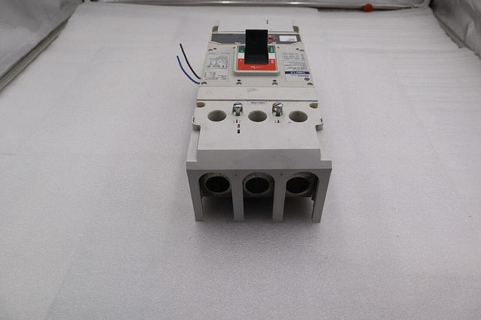 Used ALLEN BRADLEY 140U-L3X3 A CIRCUIT BREAKER 140U-L3 STOCK 2075