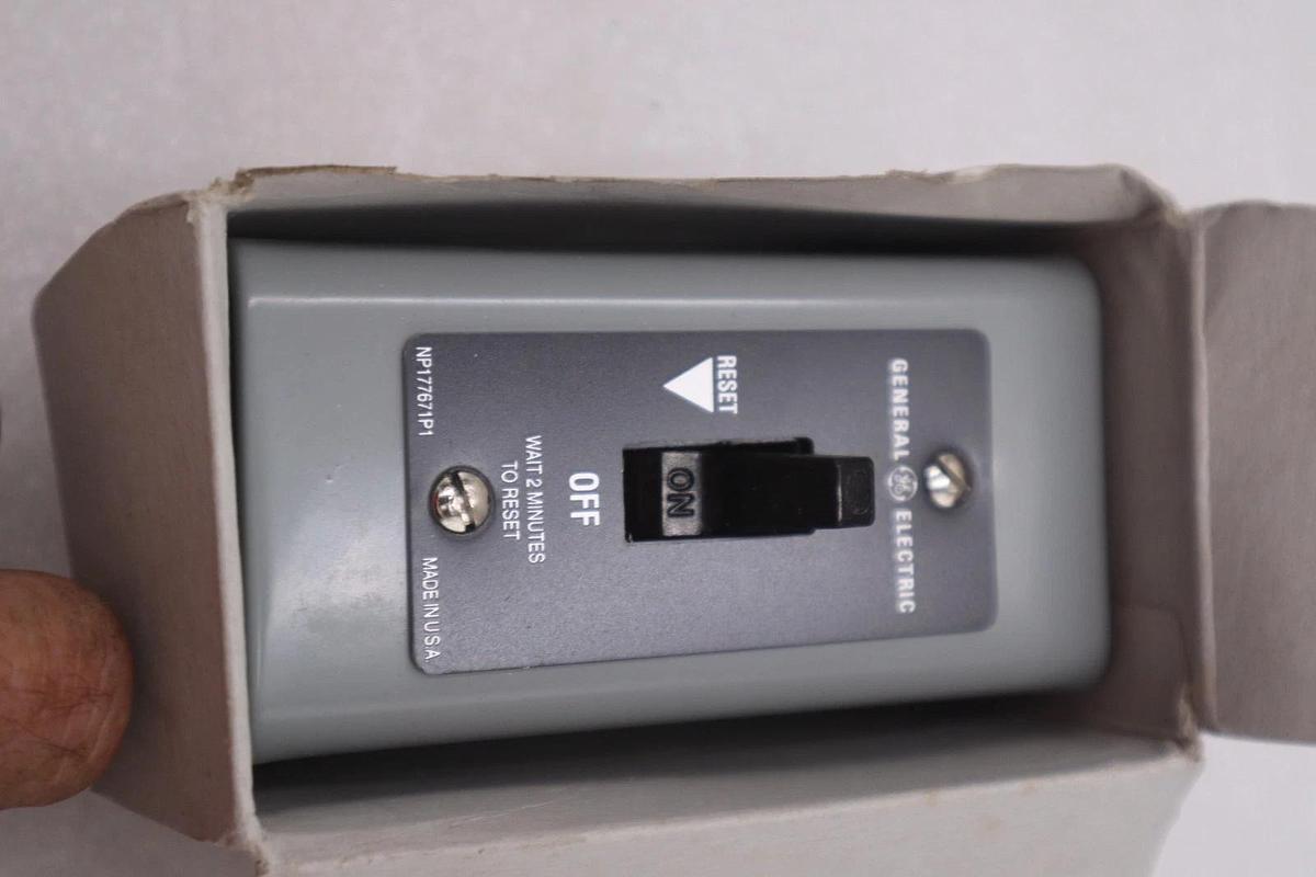 General Electric CR101H1 Manual Motor Starter NEW OPEN BOX STK K1148A