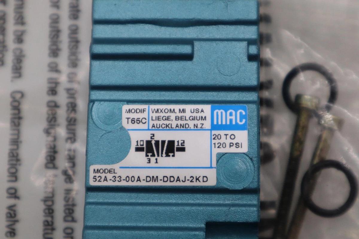 Used NEW MAC VALVES 52A-33-00A-DM-DDAJ-2KD 3/2-way Normally Open H767A