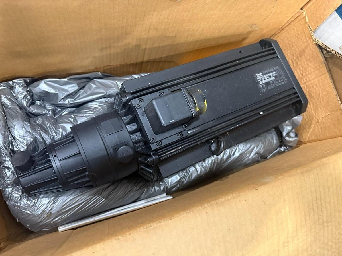 Used MAC112C-0-ED-4-C/130-A-0/WI520LX/S005 INDRAMAT SERVO MOTOR NEW IN BOX STOCK HP39