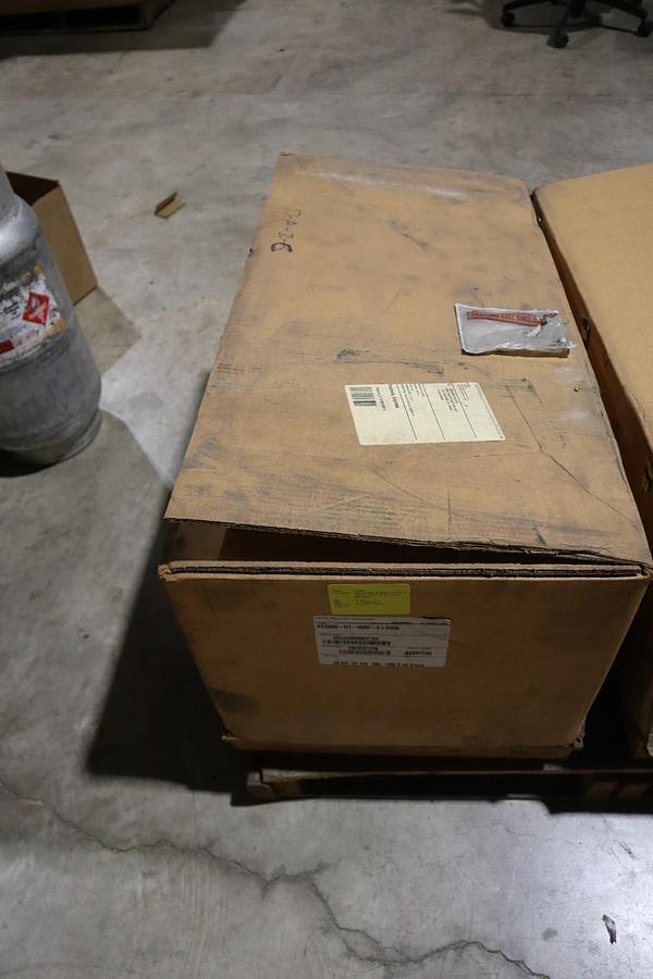 Used 30 HP ABB ACS800-U1-0030-5+B056 / ACS800U100305+B056 DRIVE UNIT NEW STOCK CC-23
