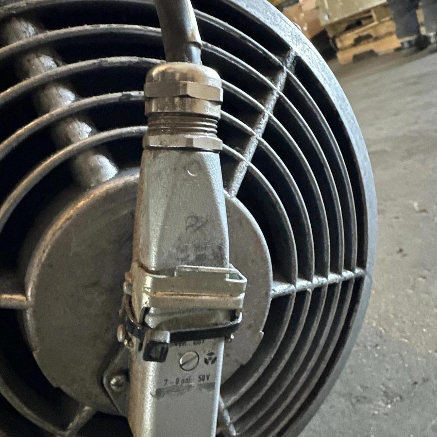 Used Rexroth R911309391 Servo Induction Motor MAD130D-0100-SA-S0-BQ1-35-N1 #HP129