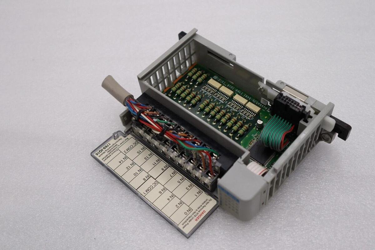 Used ALLEN-BRADLEY 1769-IQ16 SERIES A 16 PT. INPUT MODULE STOCK #K-1562C