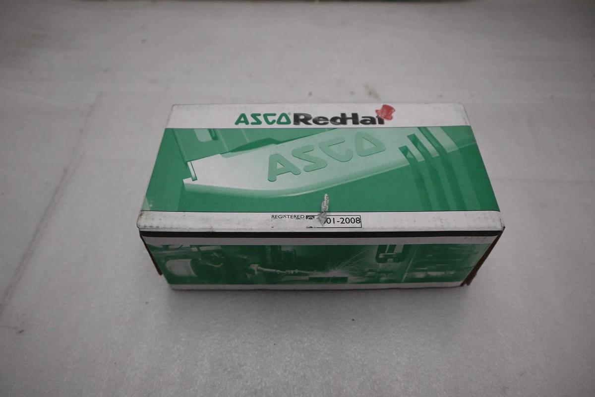 New ASCO 8210B026 Solenoid Valve, 3/4" NPT 120AC (FOUR AVAILABLE) STOCK H847