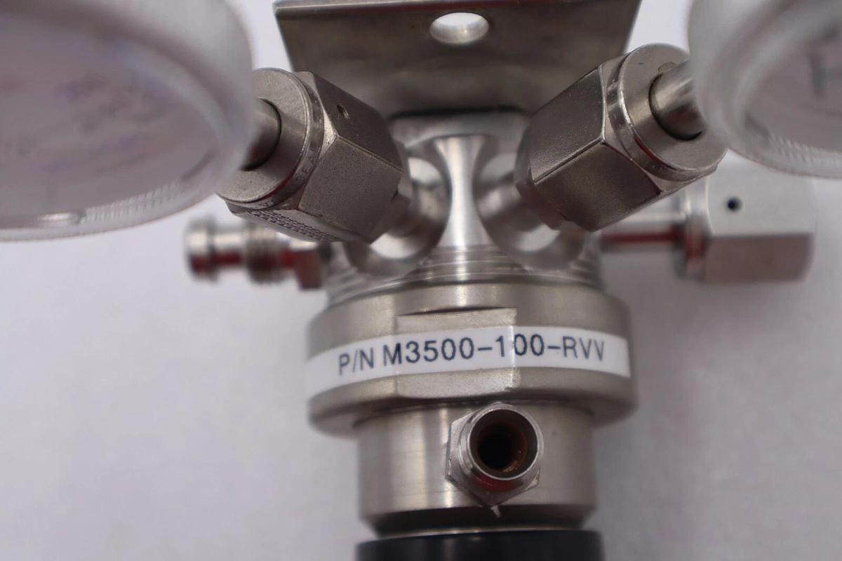 Used MILLIPORE 01-0152-H 200 PSI BAR PRESSURE GAUGE STOCK #K-1542A