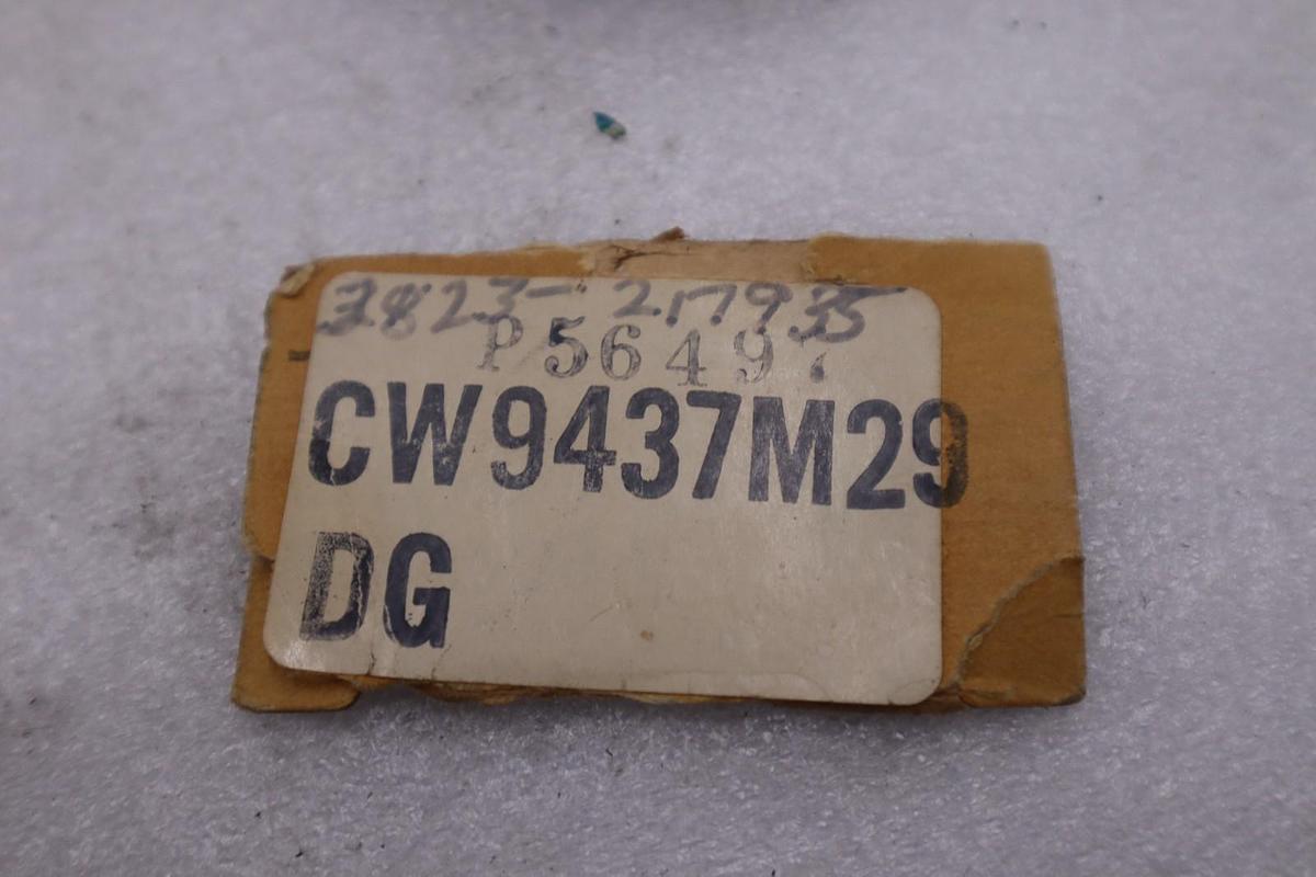 Used Parker CW9437 Cam Operated Pneumatic Valve NEW OPEN BOX STOCK CC89