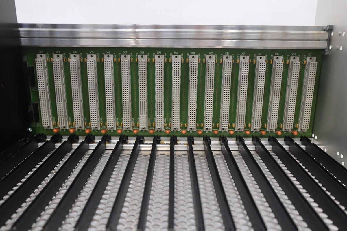 Used BYSTRONIC 4503860 MODULE SLOT RACK PANEL STOCK 5023