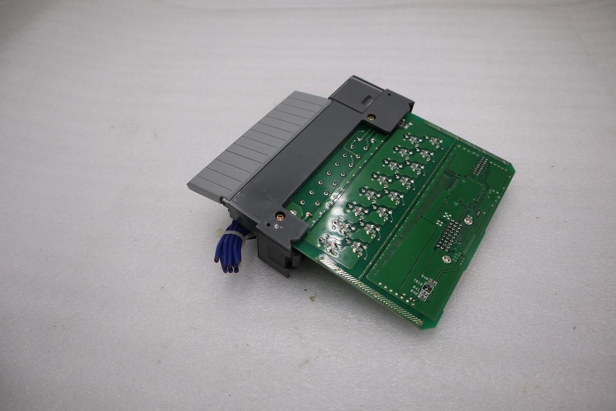 Used Allen Bradley 1746-OV16 Ser. C Output Module SLC 500 1746OV16 AB STOCK K-81-D