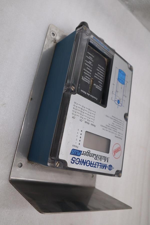 Used Siemens Milltronics 7ML10203EA04 Multiranger Plus Level Monitor Relay Box GF1075