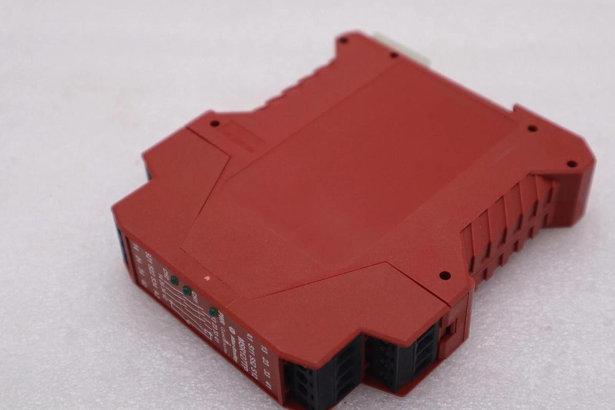 Used Allen Bradley - AB - 440R-N23132 Ser. C - Safety Relay - MSR127TP STOCK K-3934