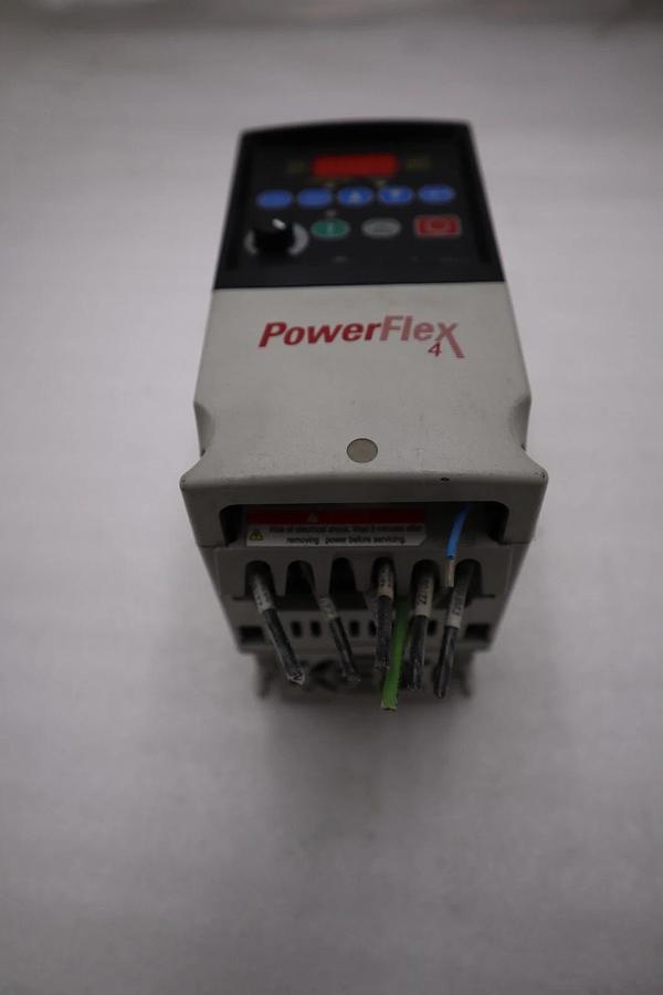 Used Allen Bradley AB 22A-D2P3N104 /A PowerFlex 4 AC Drive 1HP 3Ph 480V STOCK H1405