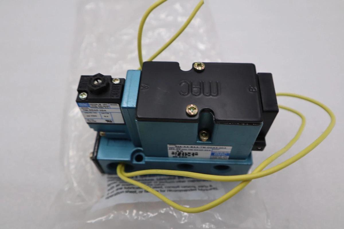 Used NEW MAC VALVES 82A-AA-BAA-TM-DDA5-2DA SOLENOID VALVE 82 SERIES 4-WAY STK H1462