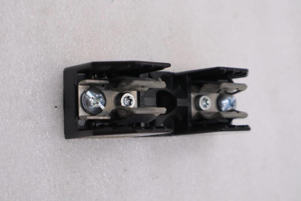 LOT OF 6 - EATON CORPORATION R25030-1SR FUSE HOLDER STOCK H605A