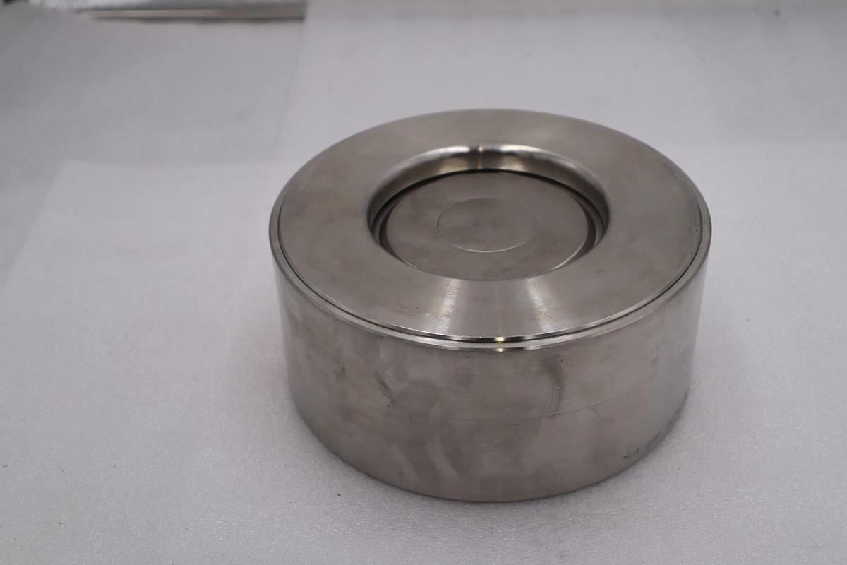 Hy-Grade Valve Inc Stainless Steel T01-06G-10FFX S/N 1T27749 Class 150 NEW #2571