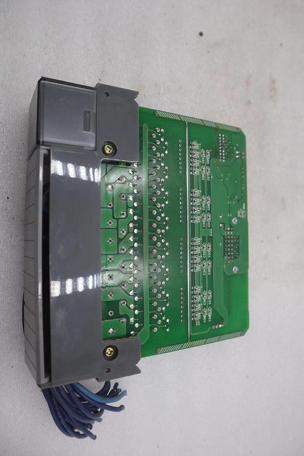 Used ALLEN BRADLEY 1746-IB16 SERIES C SLC 5000 INPUT MODULE STOCK #K-3714