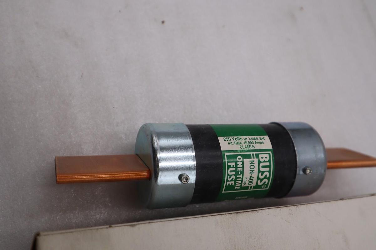 Used BUSSMANN - NON-400 - 250V, Class H Fuse NEW OPEN BOX STK GF284A