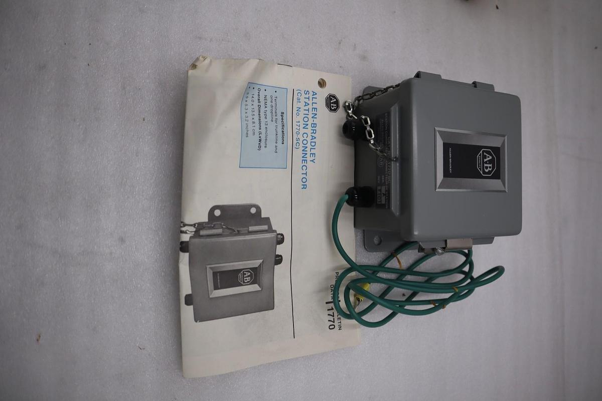 Used NEW OPEN BOX AB ALLEN BRADLEY 1770-SC STATION CONNECTOR 1770SC STK 851B