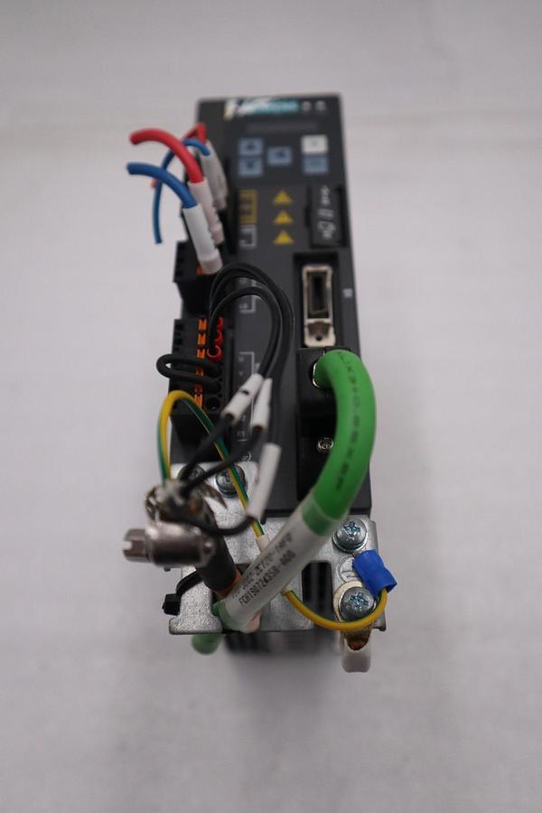 Used SIEMENS 6SL3210-5FB10-4UF1 SINAMICS V90 PROFINET SERVO DRIVE - STOCK H813C