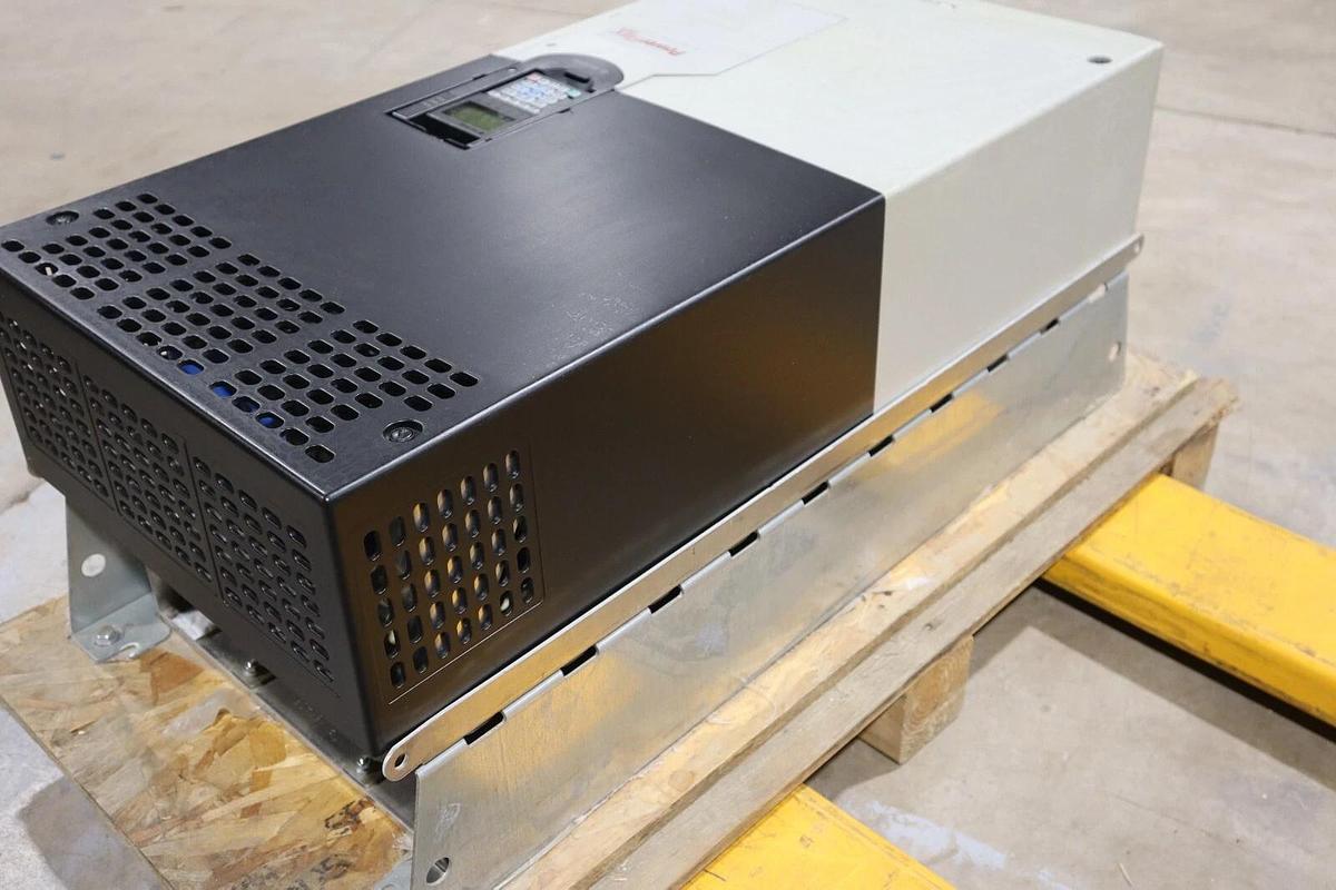 NEW 20G1AND302AN0NNNNN ALLEN BRADLEY 250 HP DRIVE VFD 480V POWERFLEX 755 #S-605