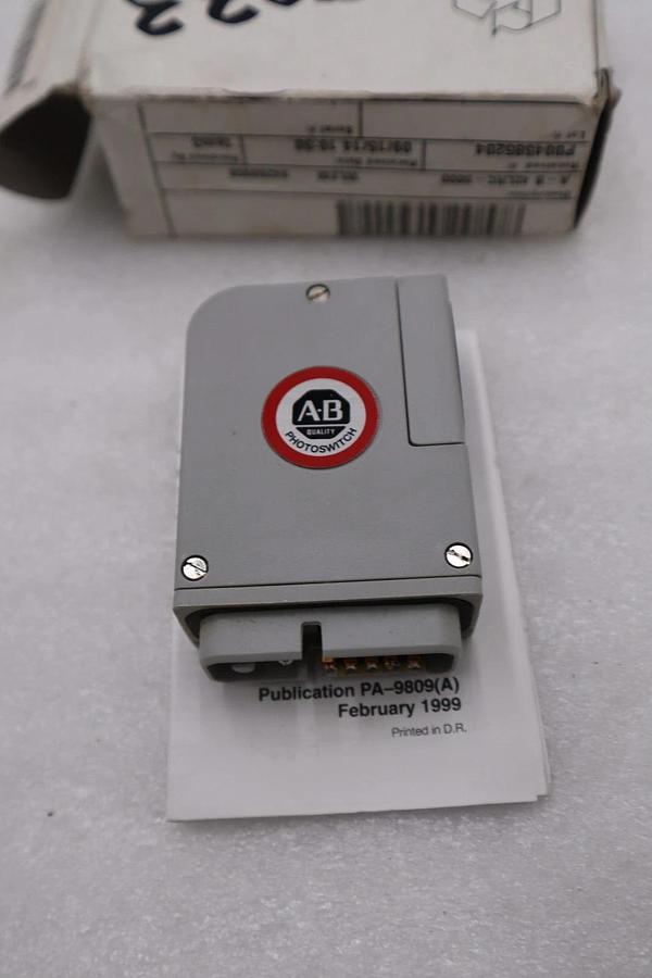 Used NIB Allen Bradley 42LRC-5000 /B PHOTOSWITCH 5000 STOCK H814A