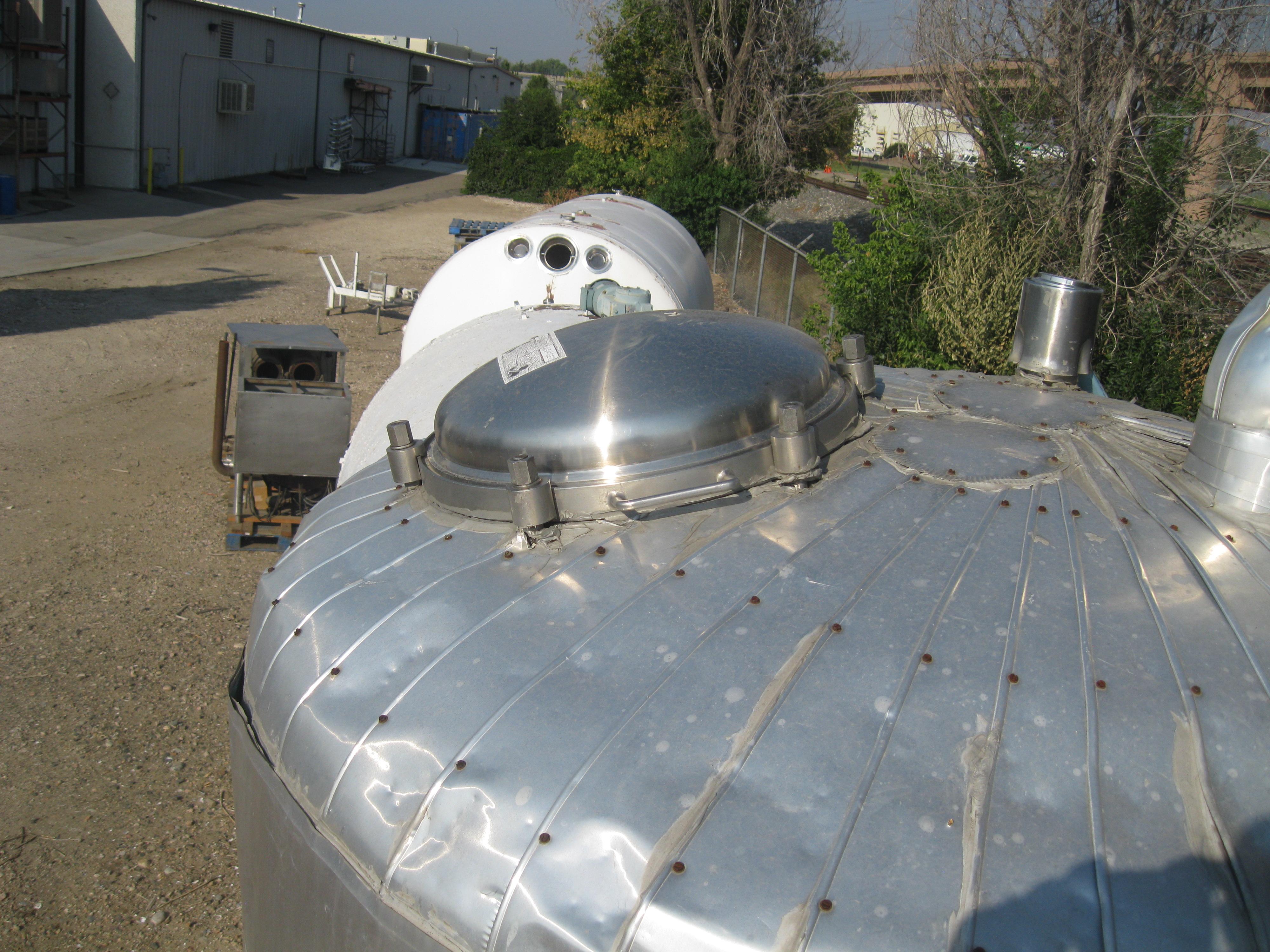 Usado 1500 GALLON INSULATED STORAGE TANK