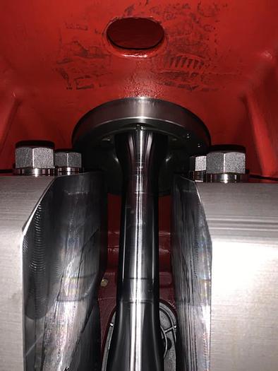 Mak 6M25C marine propulsion engine unused with spares and certificates.